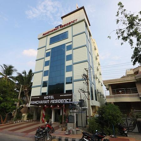 Oyo 15115 Hotel Ramcharan Residency Tirupati Exterior foto
